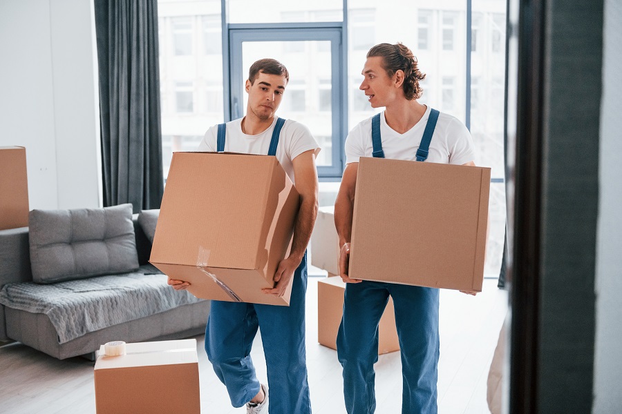 How to Plan and Manage a Successful Move from a Large Home in Toronto and the GTA